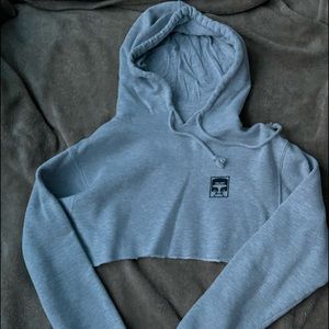 cropped hoodie